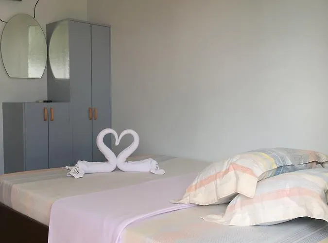 Gt Bed & Breakfast 3*